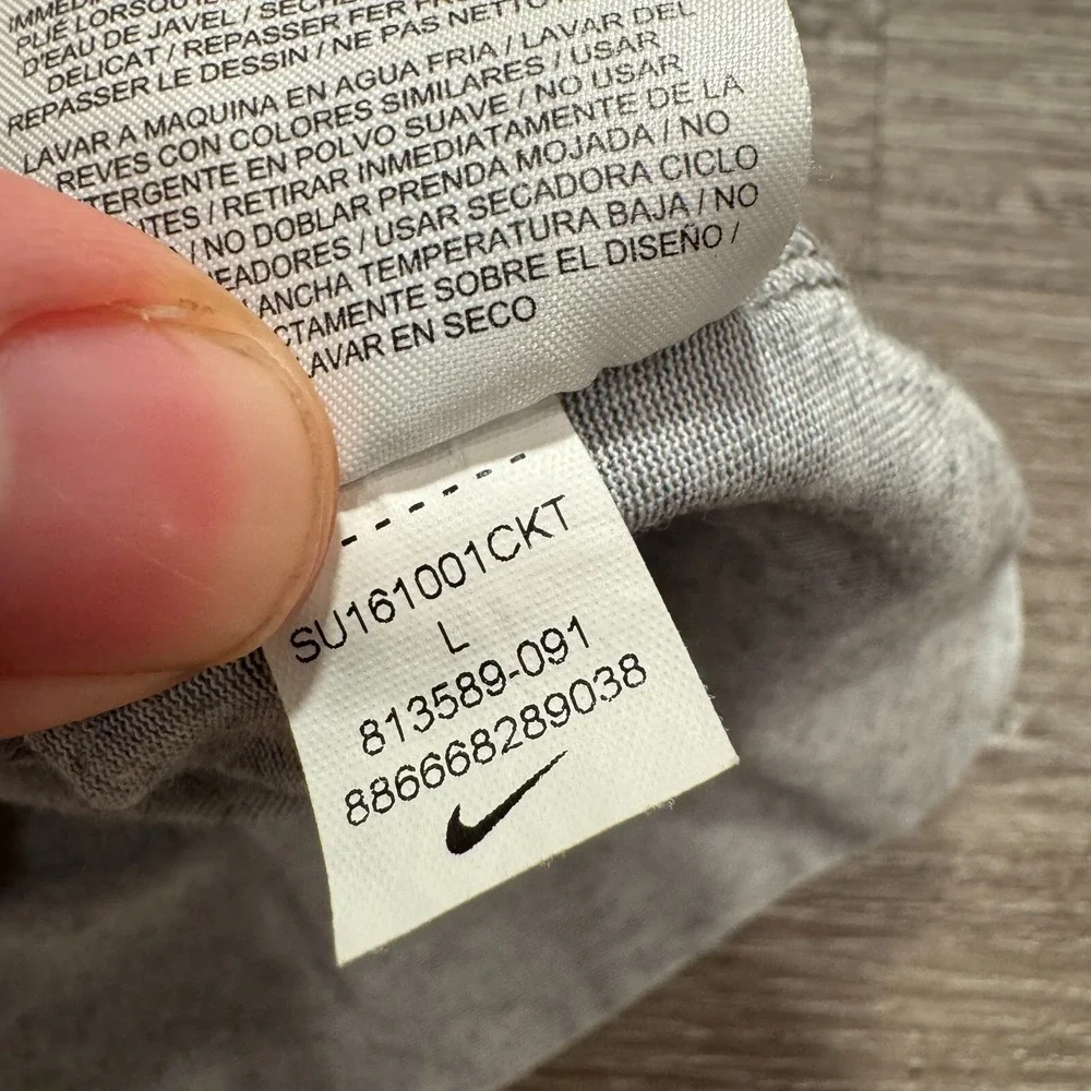 Nike Shirt Mens Large Gray Tee Spellout Short‎ Sleeve Crew Neck Casual Minimal